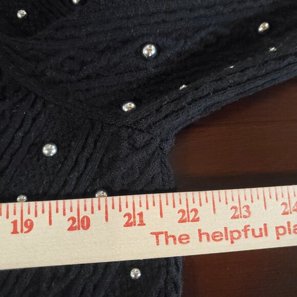 Chicos Womens Cable Knit Silver Studded V-Neck Pullover Sweater Size 2 L Black - Picture 7 of 8